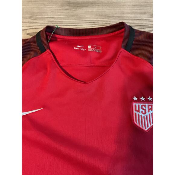 Nike Dri-Fit Team USA National Team Soccer Jersey Womens XL Red V-Neck 2017 - Picture 2 of 4